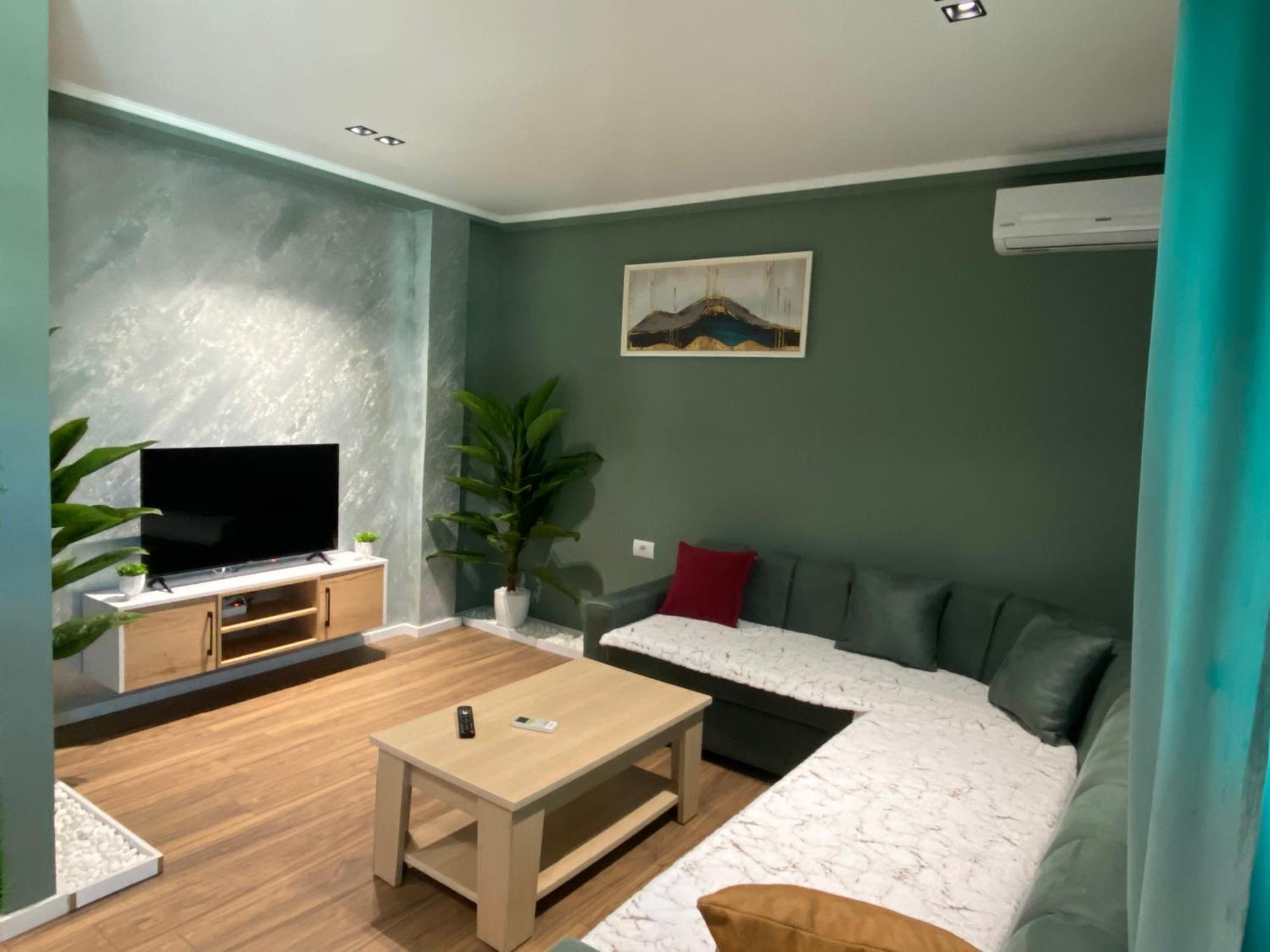 Novs Apartment3 Gjirokastër 외부 사진